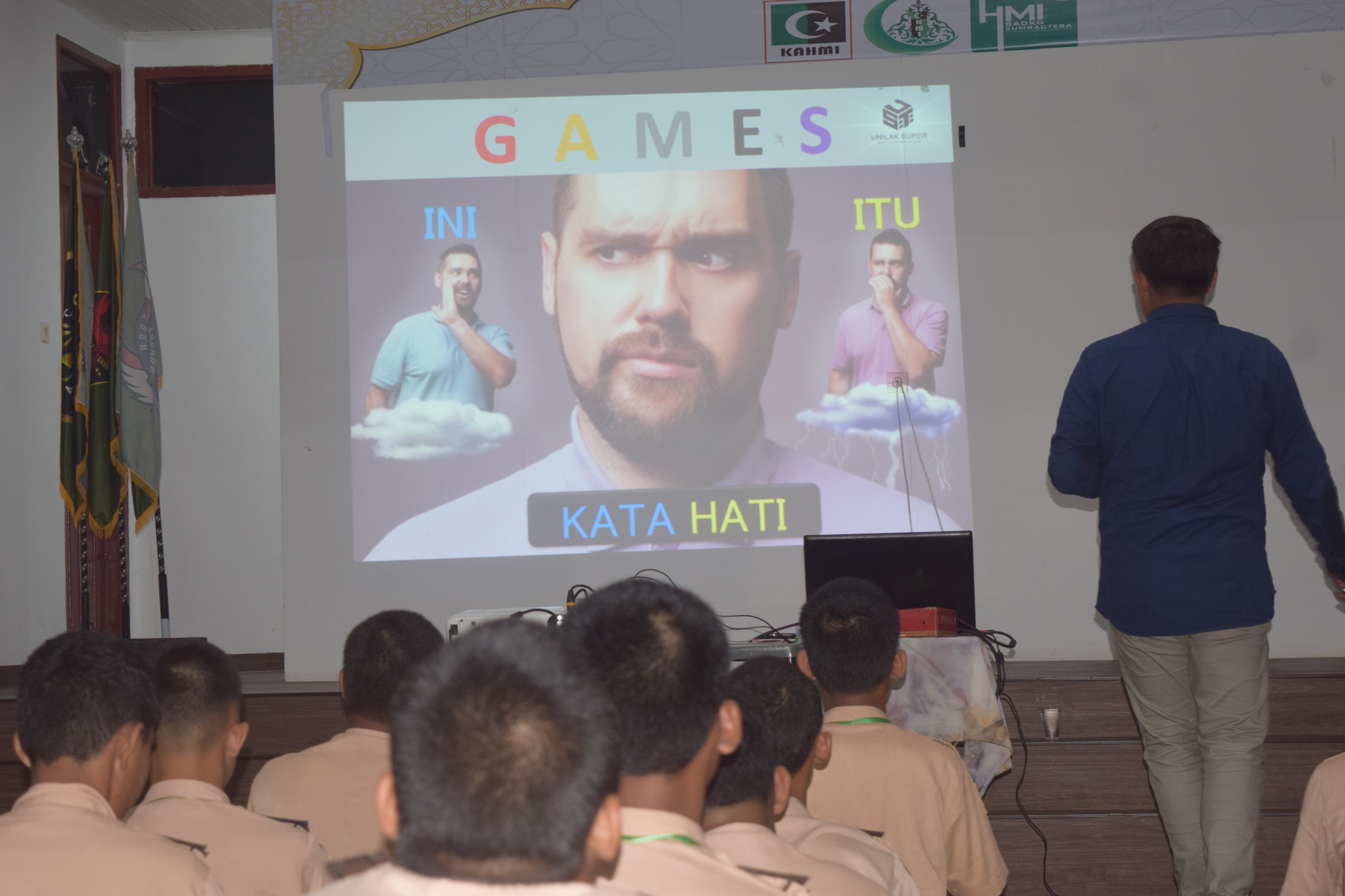 Pembekalan Dari Narasumber pada ujian Purna Praja TS 01